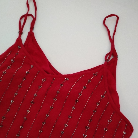 Gorgeous Dex Hand Beaded Tank. SIZE S Crimson with grey silver beading, lined. - Picture 7 of 12
